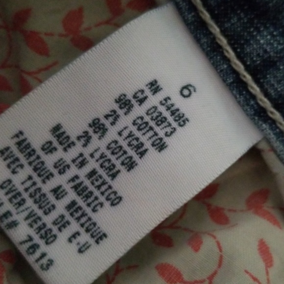 Jean Capris - Picture 4 of 4